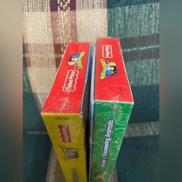 Fisher Price LITTLE PEOPLE New/Sealed VHS Movie -bundle of 2 - Picture 3 of 4